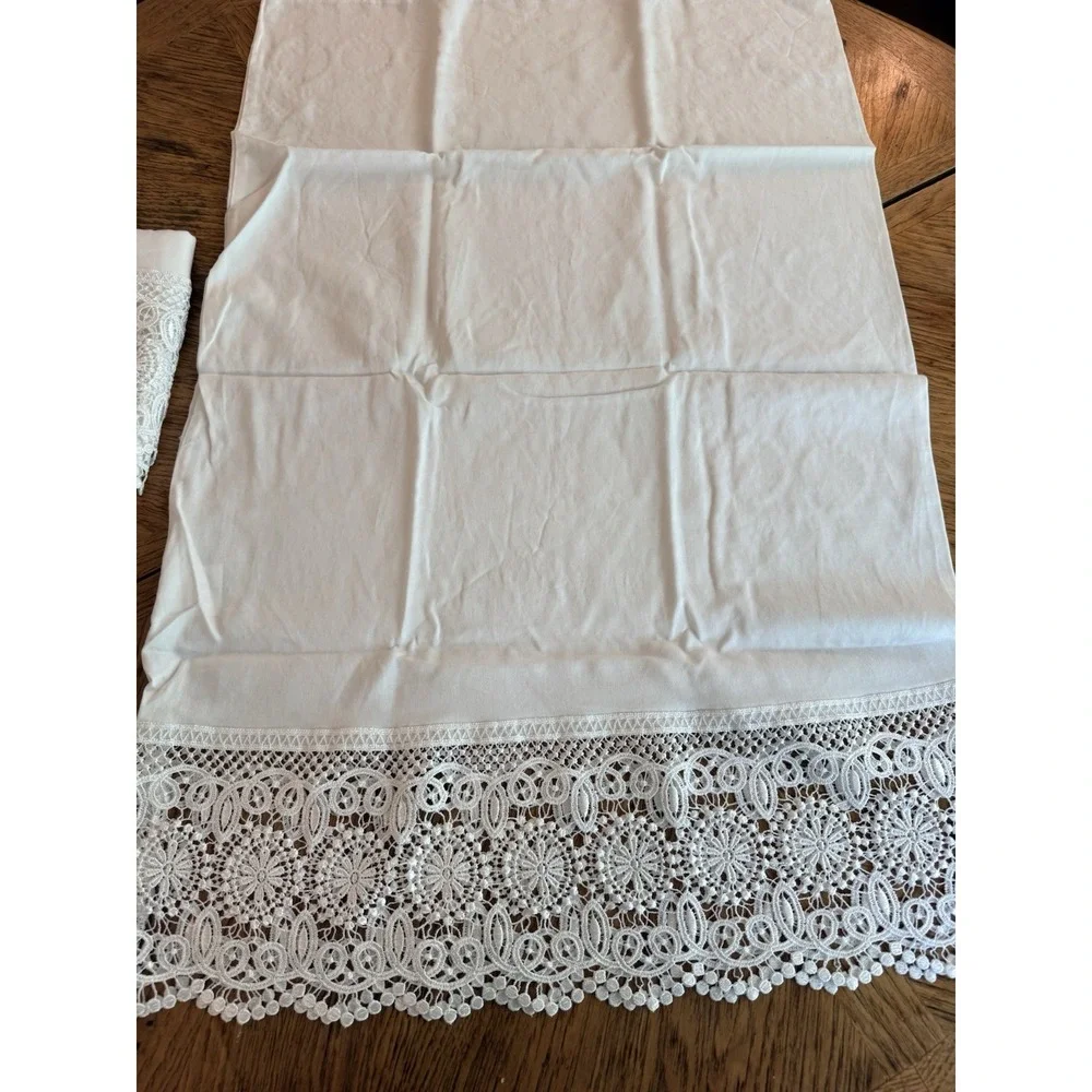 Set of 2 White Cotton Standard Pillowcases Wide Floral Lace Trim Cottage